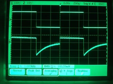 過渡応答(A=1 Vin=200mVp-p f=1kHz Rfb=0 位相補償なし Rl=15Ω ガラエポユニバーサル基板)