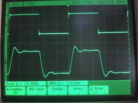 過渡応答(A=11 Vin=200mVp-p f=100kHz Rfb=10kΩ 位相補償なし 10:1プローブのみ接続 ガラエポユニバーサル基板)