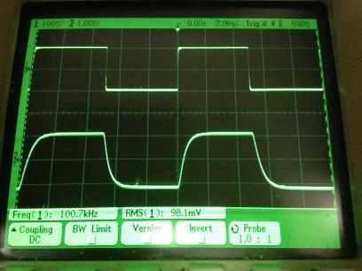 過渡応答(A=11 Vin=200mVp-p f=100kHz Rfb=10kΩ 位相補償なし 10:1プローブのみ接続 ガラエポユニバーサル基板)