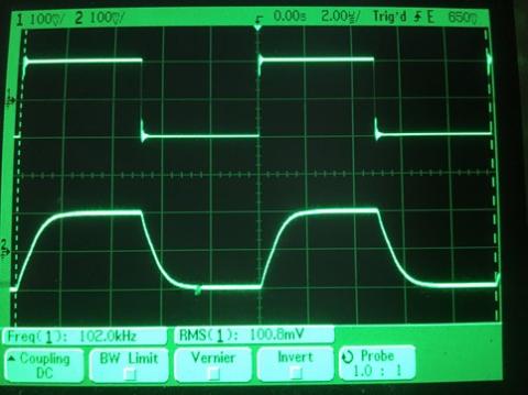 過渡応答(A=1 Vin=200mVp-p f=100kHz Rfb=0 位相補償なし Rl=15Ω ガラエポユニバーサル基板)