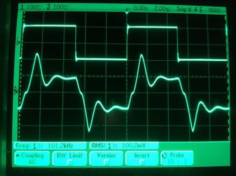 過渡応答(A=1 Vin=200mVp-p f=100kHz Rfb=0 位相補償なし Rl=15Ω ガラエポユニバーサル基板)