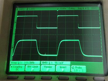 過渡応答(A=11 Vin=200mVp-p f=100kHz Rfb=10kΩ 位相補償なし 10:1プローブのみ接続 ガラエポユニバーサル基板)