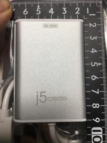 HDMIアダプタとしては大きい