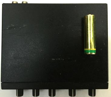 大きさはこんな感じ。単3乾電池は比較用