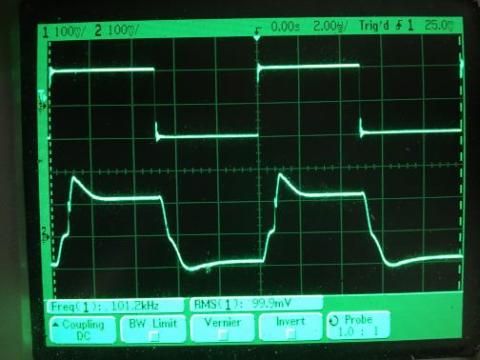過渡応答(A=1 Vin=200mVp-p f=100kHz Rfb=0 位相補償なし Rl=15Ω ガラエポユニバーサル基板)