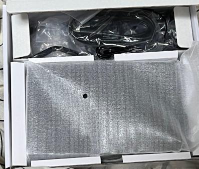 パッケージを開けたところ