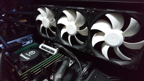 5820Kを4.5GHzで常用してもマックス60度後半で安定するぞ!