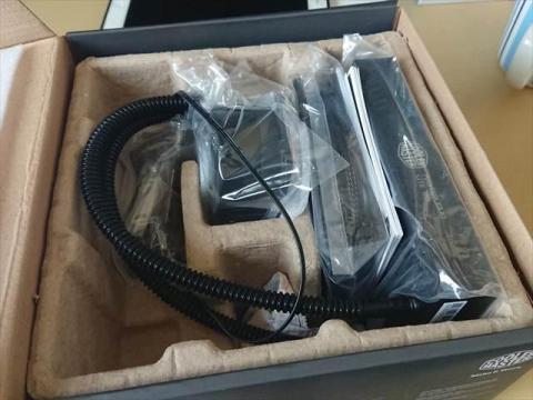 初めて触れる簡易水冷にウキウキ(*´ω`*)