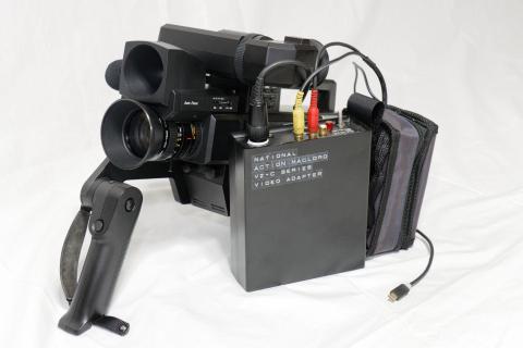 手前が自作のユニットボックス