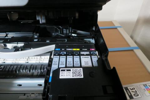 染料カラーと顔料黒インク