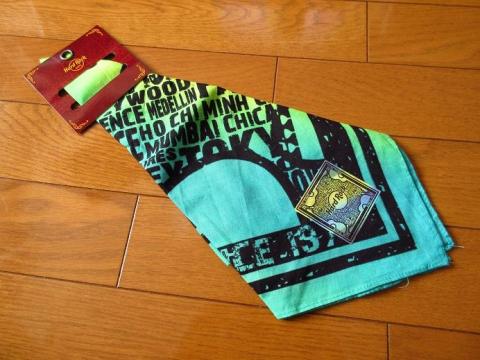 ハードロックカフェが設立された 1971 年がプリントされています