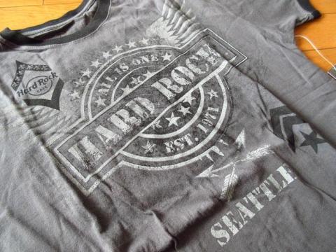 SEATTLE のロゴ入り