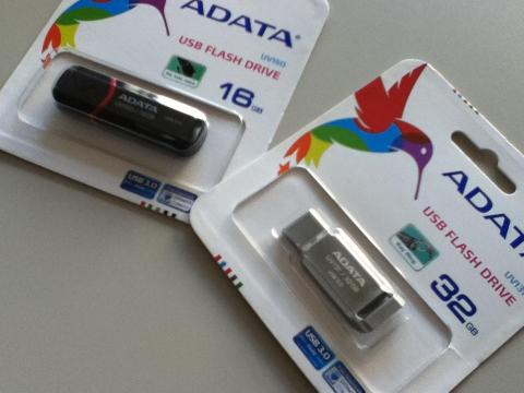 価格がお手ごろの USB 3.0 に対応したものをいくつか入手しました