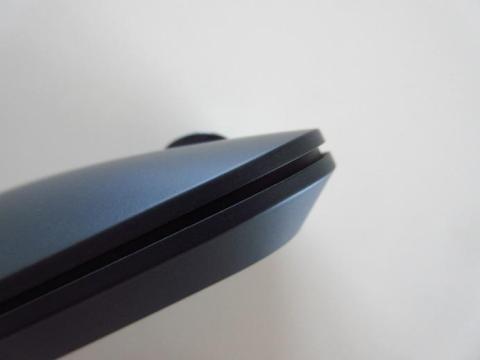 マウス前側を横から見たデザイン