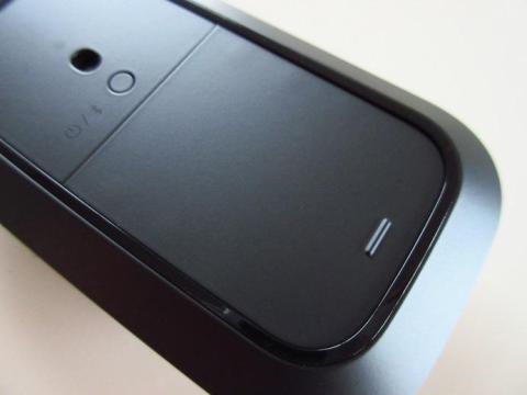 電池収納部分のカバー