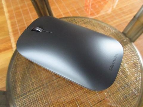 透明なガラスの上での使用はできないようだ