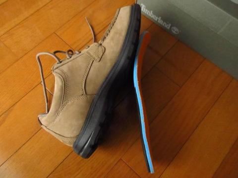 中敷きは厚くクッション性が高い