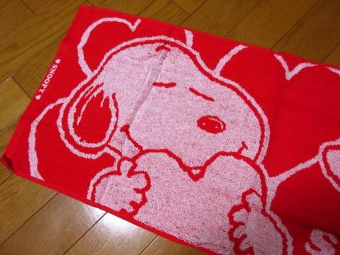 ハートをもったスヌーピー