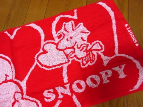 ハートをもったスヌーピーの親友のウッドストック