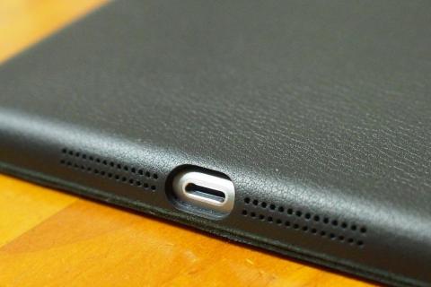 Lightningコネクタ周り