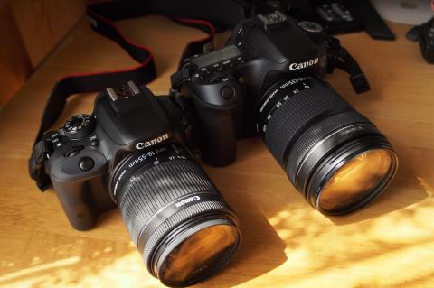 70Dと並べると、そのまま縮小した感じ