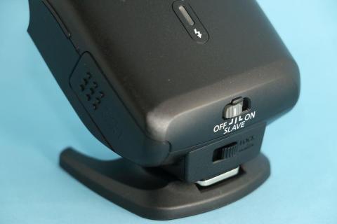 電源SWだけでスレーブに切り替え可能