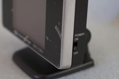 右サイドはON/OFFのみ