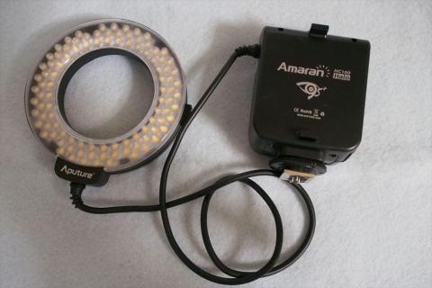 本体とリングライト