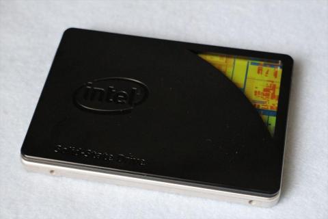 付属スペーサを貼り付ける