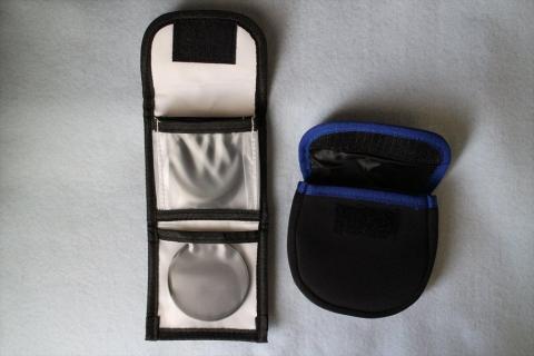 3つ折り状になっている