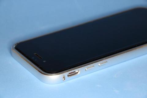 消音SW、音量ボタン周り