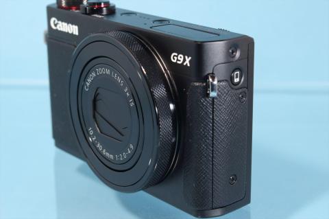 左側面のスマホ接続ボタン・・・