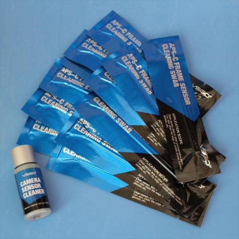 クリーニングスティック10本とクリーナー