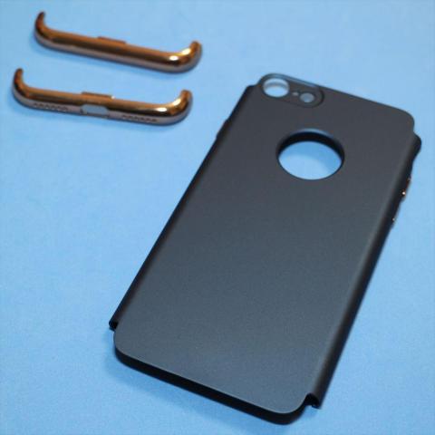 背面はシンプルなもの