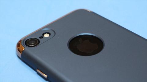 カメラ周りと、リンゴマーク部