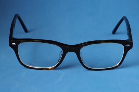 形状はウェリントンタイプ