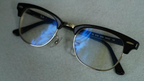 ブルーの反射がやや強め?