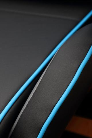 スカイブルーのパイピング