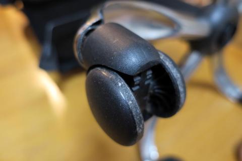 劣化したプラキャスター