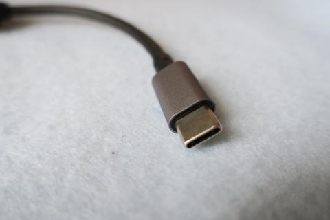 USB Type-C