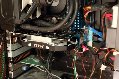 コンパクトなのでスッキリ装着