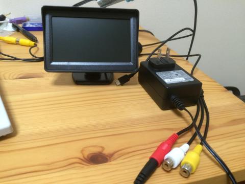 モニターとコネクタ