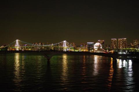 晴海大橋からレインボーブリッジと晴海埠頭