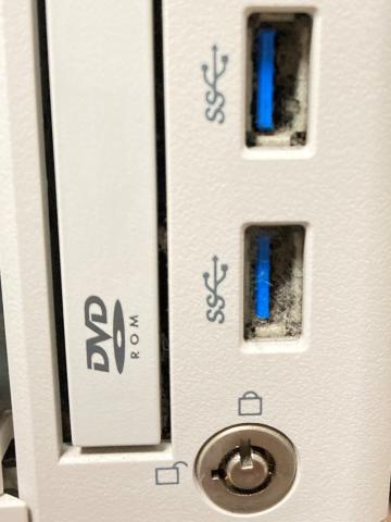 鍵がロックされてて開かない