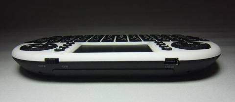 スイッチとUSB端子