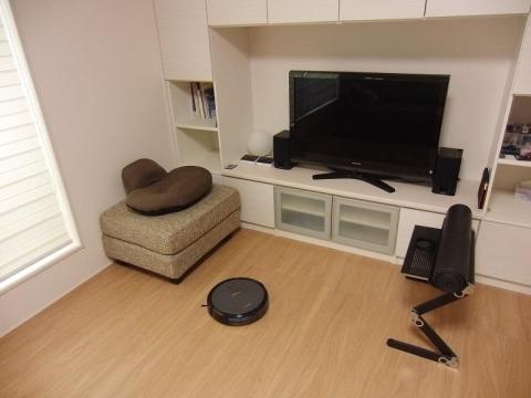 DEEBOT N79で掃除中