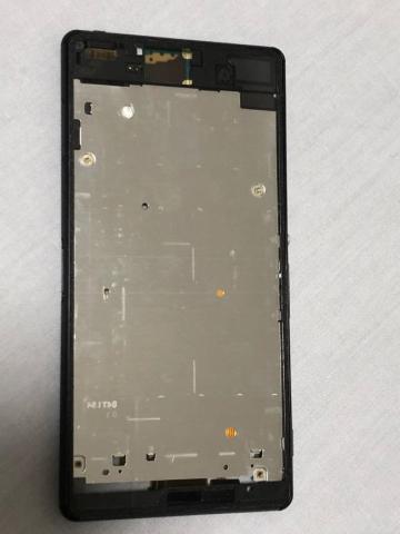 フロントパネルを外した後の本体