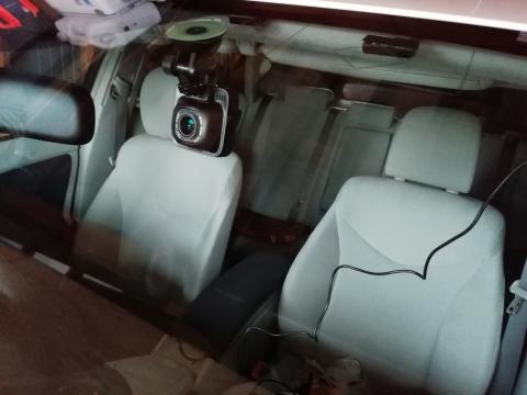 プリウスに設置