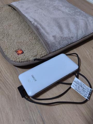 モバイルバッテリー接続