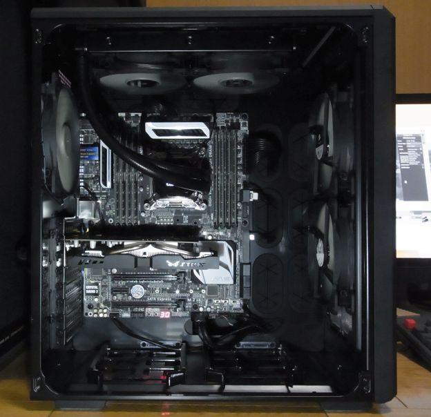 一般的用途でのCorsair Link Quiet Modeでのファンの回転数は900回転前後